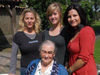 2008063285  Betty-Darrel-Yvette-Felicia-Suzette-Adara Belgium