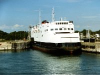 1985086152 : Betty Hagberg,Darla Hagberg