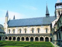 1992081295A Darrel-Betty-Darla Hagberg - France Vacation