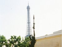 1994081762 Darrel & Betty Hagberg - Paris France