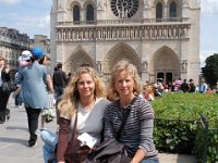 2008062728  Betty-Darrel-Yvette-Felicia-Suzette-Adara Paris France : Yvette DePaepe,Felicia Kellett