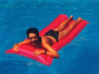 1989070587 : Katia DePuydt