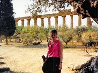 1989070452 : Katia DePuydt