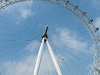 2005071004 London England