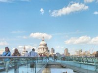 2005071104 London England  DCF 1.0