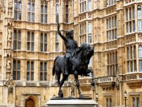 2005071111 London England  DCF 1.0